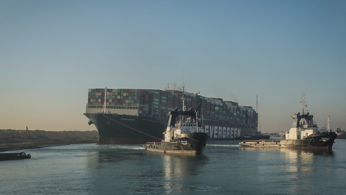 Suezkanal nicht mehr blockiert: Containerschiff Ever Given wieder frei