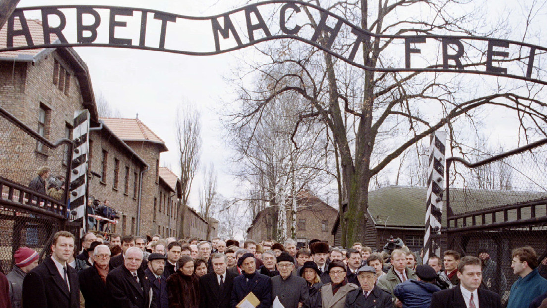 EU-Geschichtsrevisionimus 3.0: Auschwitz-Gedenken ohne die Befreier