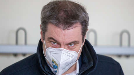 Lauterbach schimpft über Impfaussetzung – Söder würde sich sofort mit AstraZeneca impfen lassen