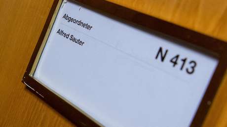 Maskenaffäre weitet sich aus: Bayerns Ex-Justizminister Sauter soll 1 Million Euro erhalten haben