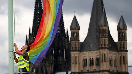 Mehr als 200 Theologieprofessoren protestieren gegen Segnungsverbot für homosexuelle Paare