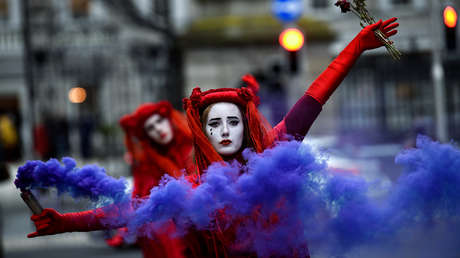 Dublin: Protest von Extinction Rebellion gegen den Import von Fracking-Gas