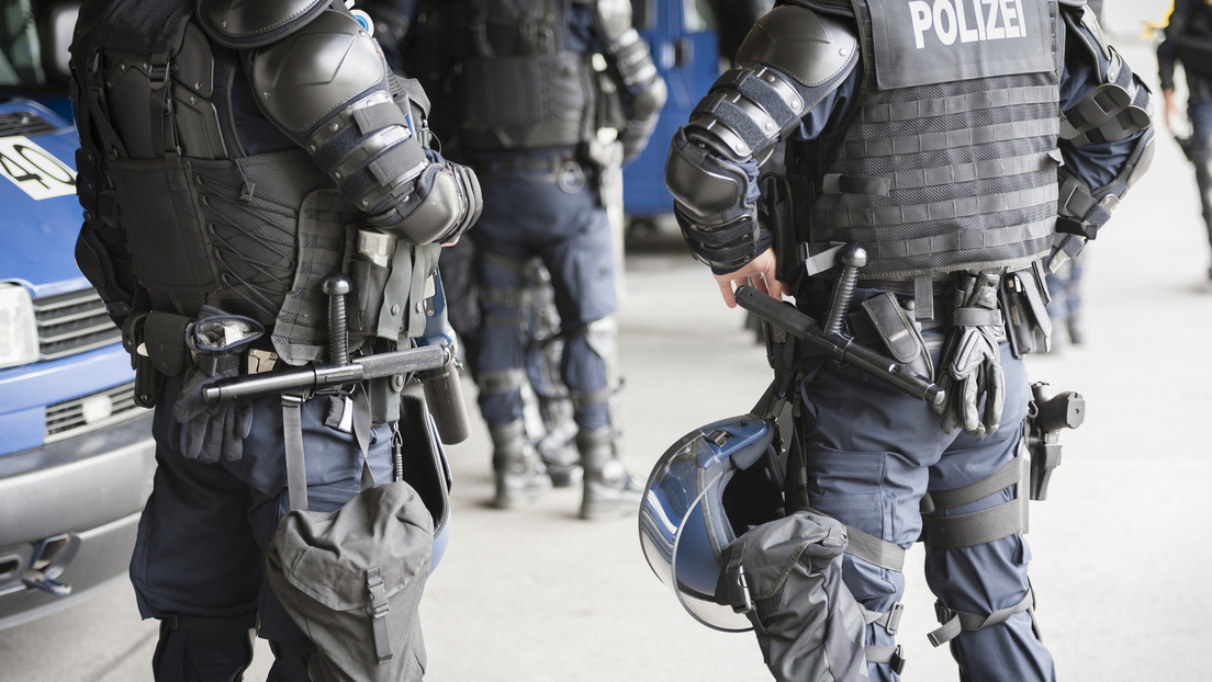 Schweiz: Neue Ausschreitungen befürchtet – Polizei hindert Jugendliche an Einreise nach St. Gallen