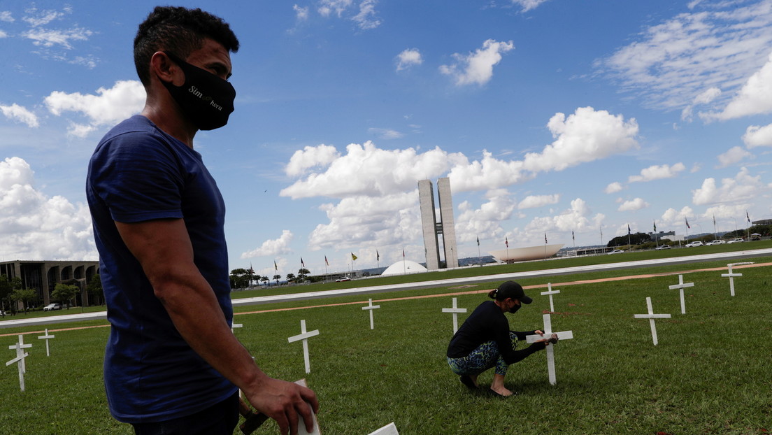Brasilianische Forscher: "Die Hälfte unserer COVID-19-Toten war vermeidbar!"