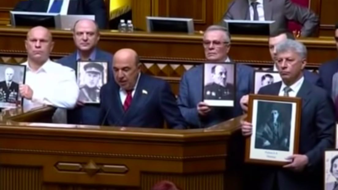 "Unsterbliches Regiment" im ukrainischen Parlament – Abgeordnete protestieren gegen Nazi-Ehrung