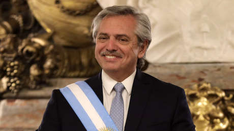 Dank Sputnik V: Argentinischer Präsident nur leicht an COVID-19 erkrankt und genesen