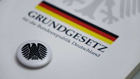 "Verfassungswidrige Ausgangssperren stoppen": Verband bereitet Klage gegen Corona-Notbremse vor