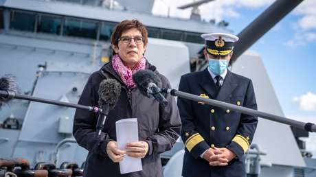 Kramp-Karrenbauer: Mehr impfen – mehr Bundeswehr