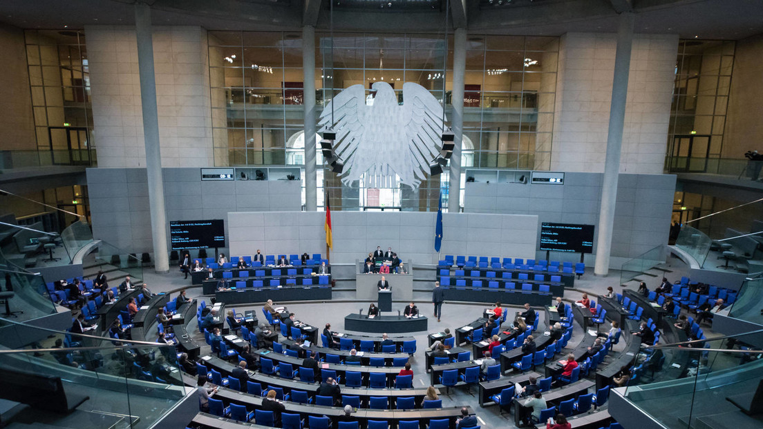 Das Parteienkarussell gerät in Schwung: Alles offen bei der Bundestagswahl?
