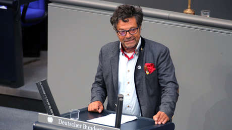 "Erheblicher politischer Flurschaden": Diether Dehm wegen Sputnik V-Impfung unter Beschuss