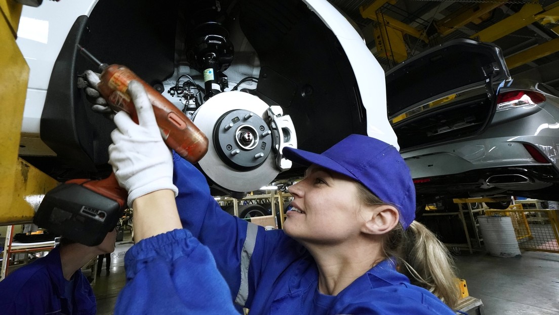 Russlands Industrieproduktion wächst im April um mehr als sieben Prozent