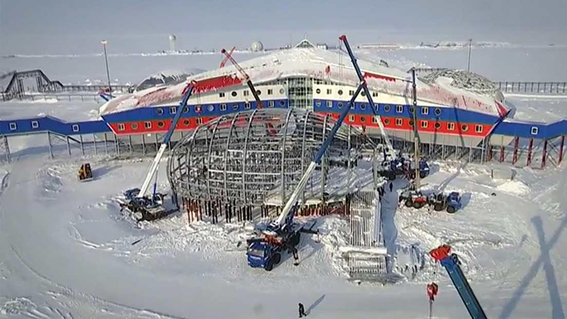 Sergei Lawrow: "Wohlstand der Arktis nur durch Zusammenarbeit gewährleistet" (VIDEO)