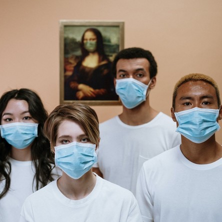 Studie zur Mund-Nasen-Bedeckung: Dauerhaftes Maskentragen birgt erhebliche Gesundheitsrisiken