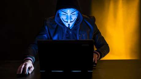 Anonymous droht Elon Musk wegen Kursschwankungen von Bitcoin: "Rechnen Sie mit uns"