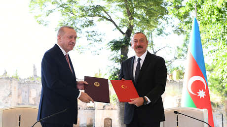 Erdoğans Besuch in Bergkarabach: Türkei baut Einfluss im Kaukasus aus