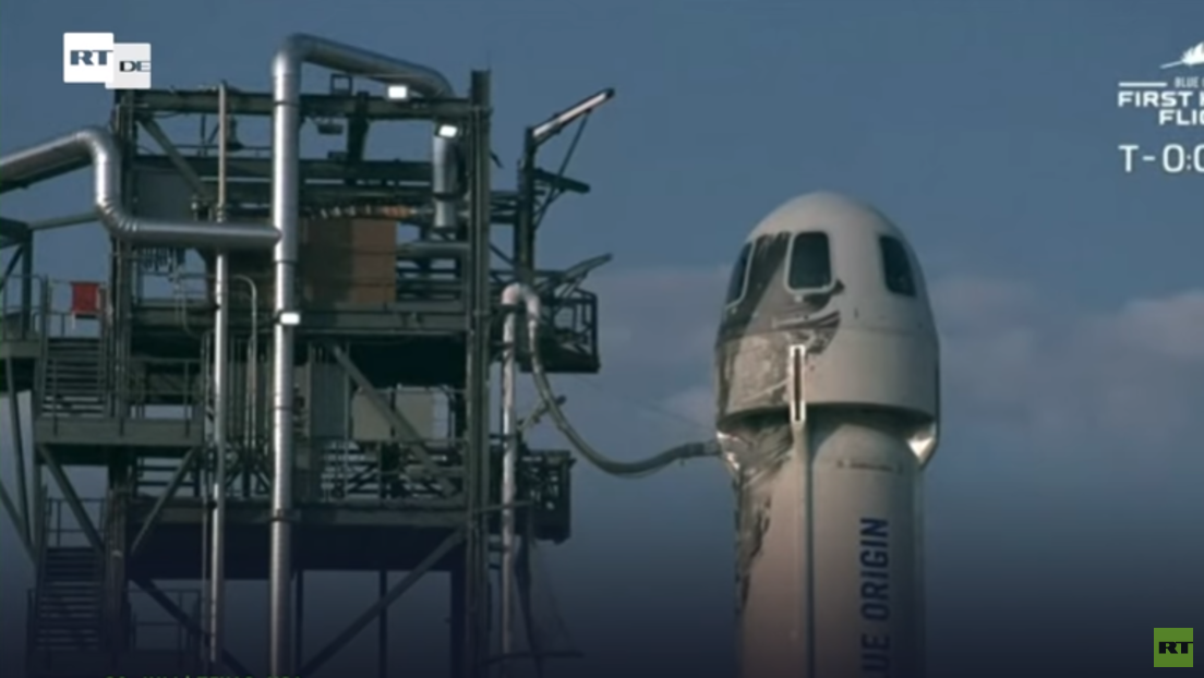 Einmal ins All und wieder zurück: Milliardär Bezos und drei Touristen fliegen in den Weltraum