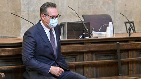 "Welches Gesetz brauchst du?" – Auftakt im Korruptionsprozess gegen Strache