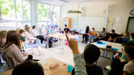 OECD-Bildungsdirektor Schleicher sieht mögliche Schulschließungen im Herbst kritisch