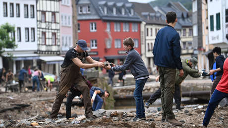 Hochwasser 2021: Menschen schließen sich angesichts der Not zusammen