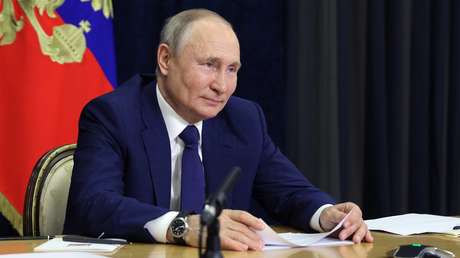 Zehnjähriger Österreicher schreibt Brief an Putin und bekommt Foto samt Autogramm als Geschenk