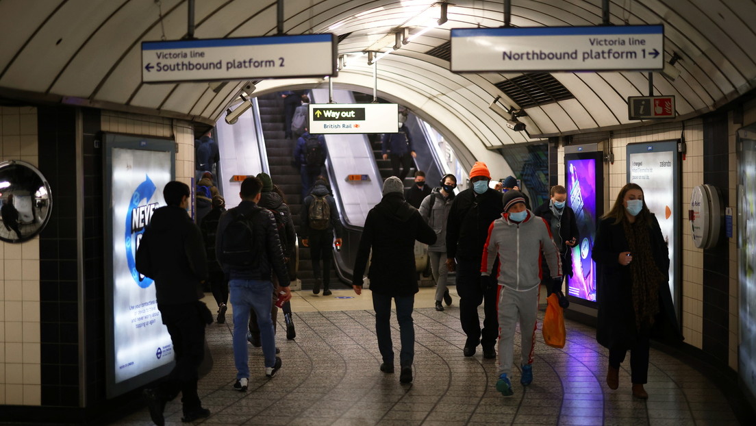 Londoner Bürgermeister will Nichttragen von Masken in der U-Bahn strafrechtlich verfolgen