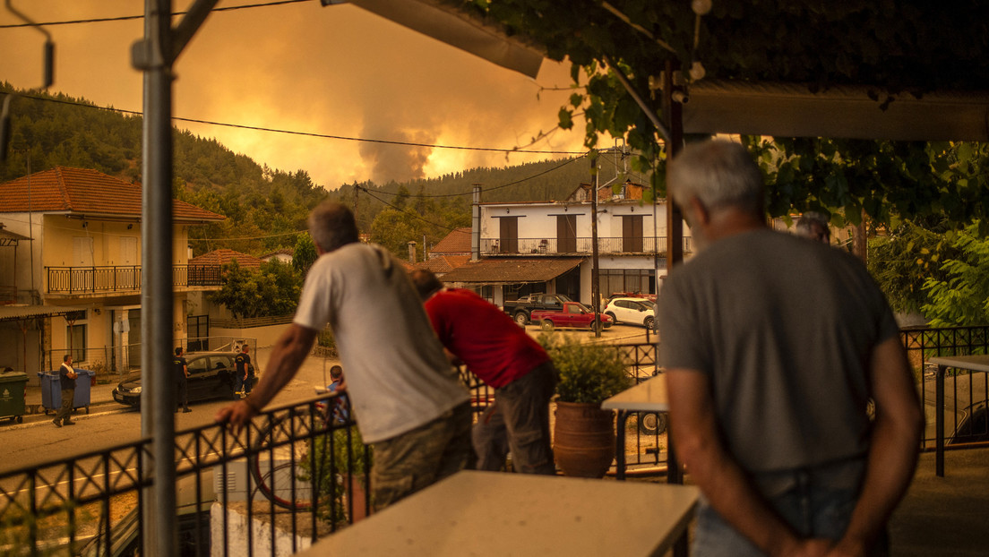 "Dramatischer" Kampf gegen Brände in Griechenland, Italien und der Türkei
