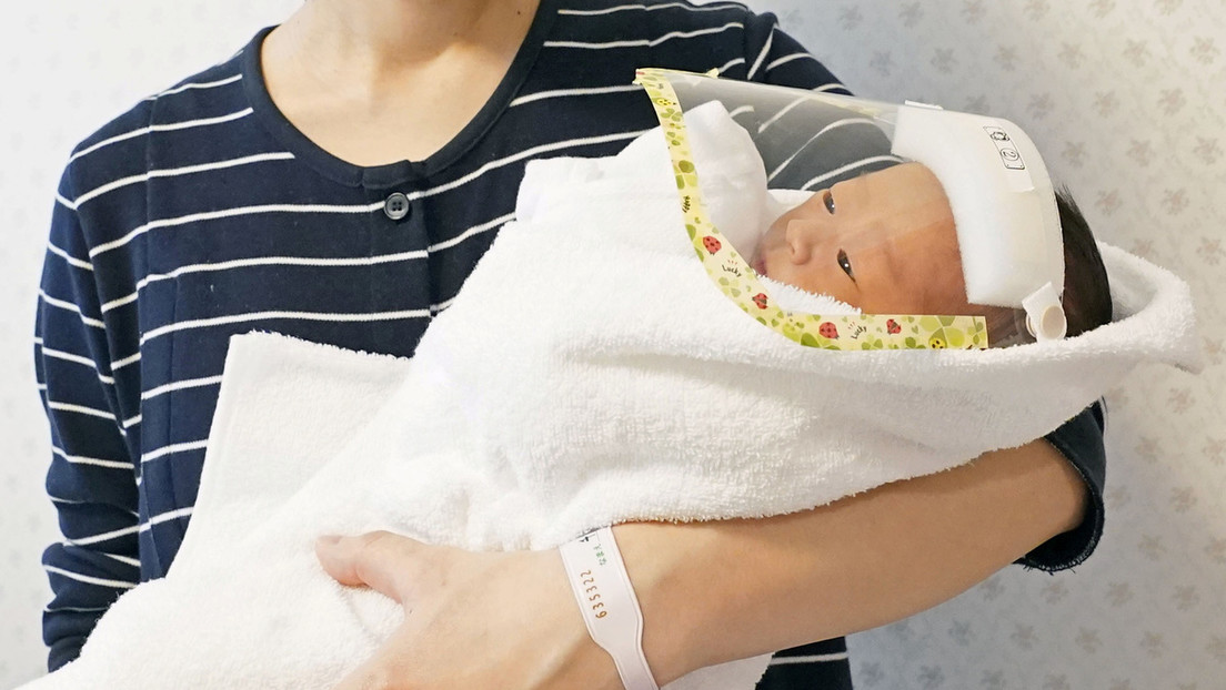 Trend in Japan: Frischgebackene Eltern schicken Reissäcke in Form von Babys an Familienangehörige