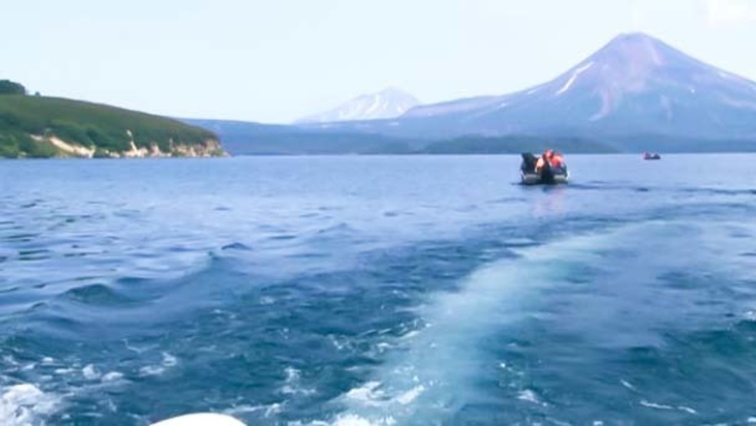 Nach Absturz auf Kamtschatka: Retter entdecken Hubschrauber-Wrack und Leiche des ersten Opfers