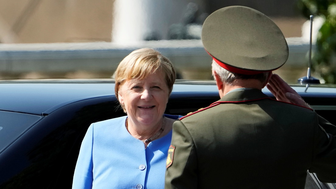 Bald im russischen Sold? Moskauer Abgeordneter spekuliert über Merkels Zukunft