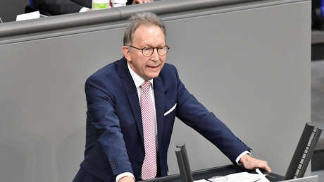 CDU-Politiker: Wir werden auch noch in fünf Jahren alle Masken tragen