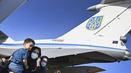 Medienberichte: Flugzeug mit wohlhabenden Flüchtlingen an Bord in Afghanistan entführt