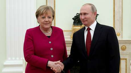 "Viel Porzellan zerschlagen" – Merkels aggressive Politik gegenüber Russland