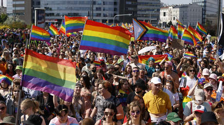 Wegen drohendem Verlust von EU-Hilfen: Erste polnische Region widerruft Anti-LGBT-Resolution