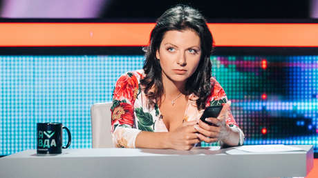 RT-Chefin nennt Löschung der YouTube-Kanäle von RT DE "Medienkrieg" und fordert DW-Verbot