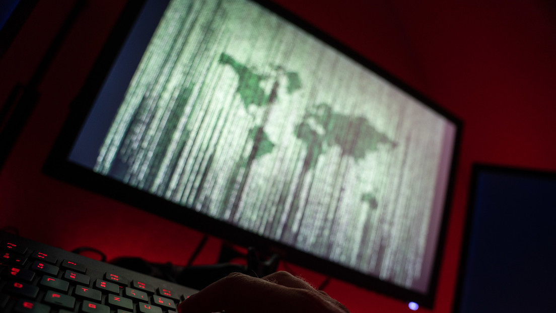 Russland nicht eingeladen, aber als Buhmann präsent: 30 Länder sprechen über Cyberkriminalität
