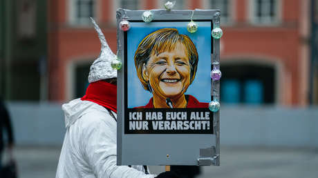 Aluhut für Corona-Politik? – Magazin mit deutlicher Kritik an "Datenzauber" aus dem RKI