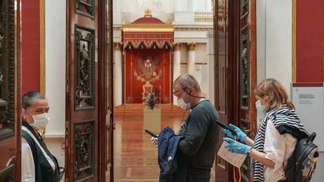 QR-Codes und Homeoffice: Gouverneur von Sankt Petersburg kündigt neue Corona-Maßnahmen an