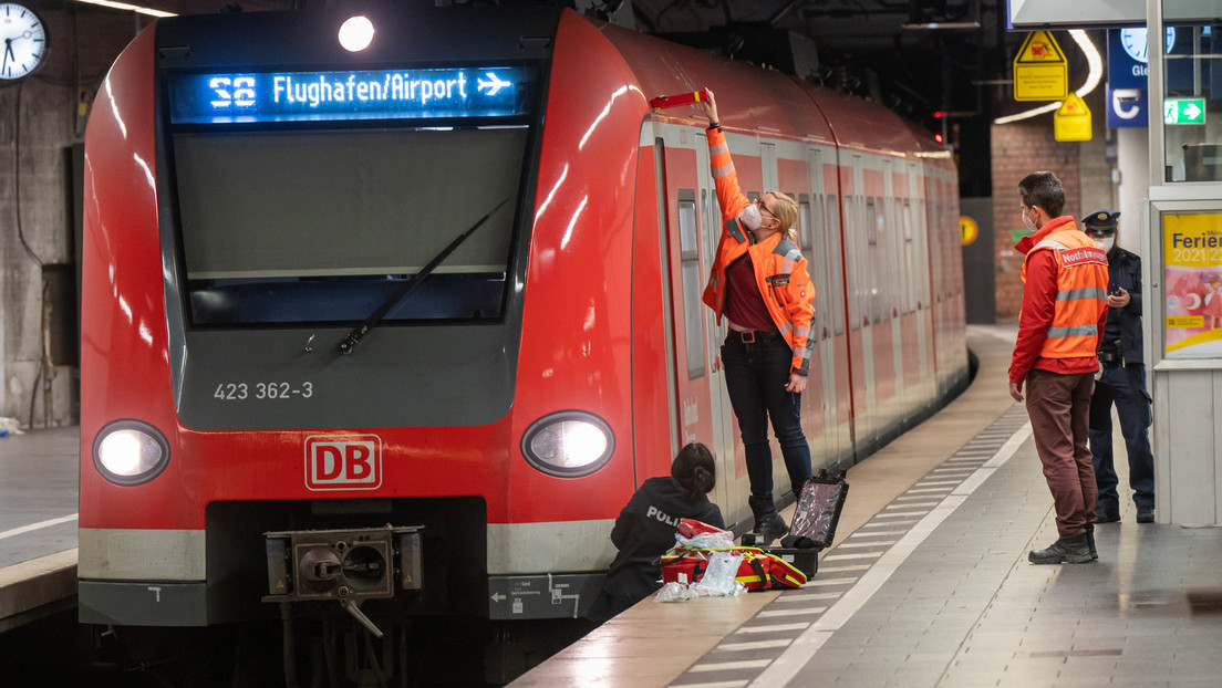 München: Mann vor S-Bahn gestoßen und überrollt – Schwere Verletzungen