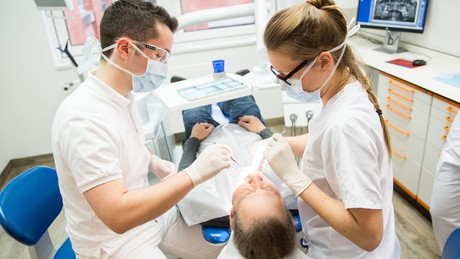Länder für Corona-Impfungen in Apotheken und Zahnarztpraxen