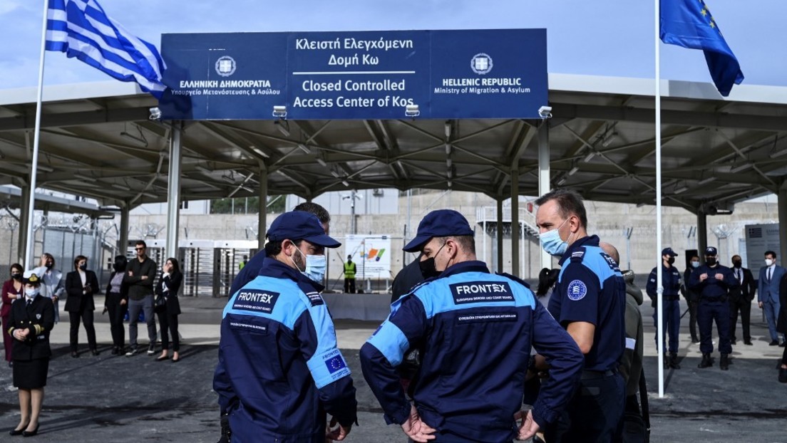 Medienbericht: Frontex-Mitarbeiter an griechischer Grenze für Migranten gehalten und geschlagen