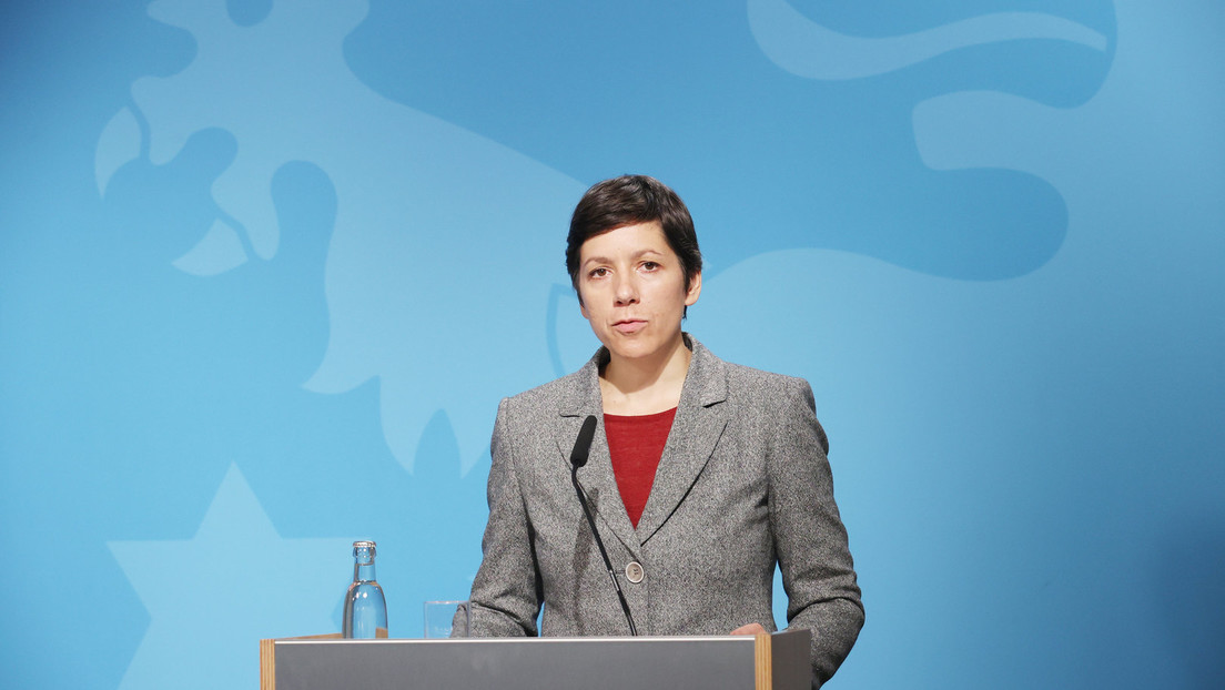 Thüringer Bildungsministerium: Staatssekretärin nach Tweets gegen Schulschließungen entlassen