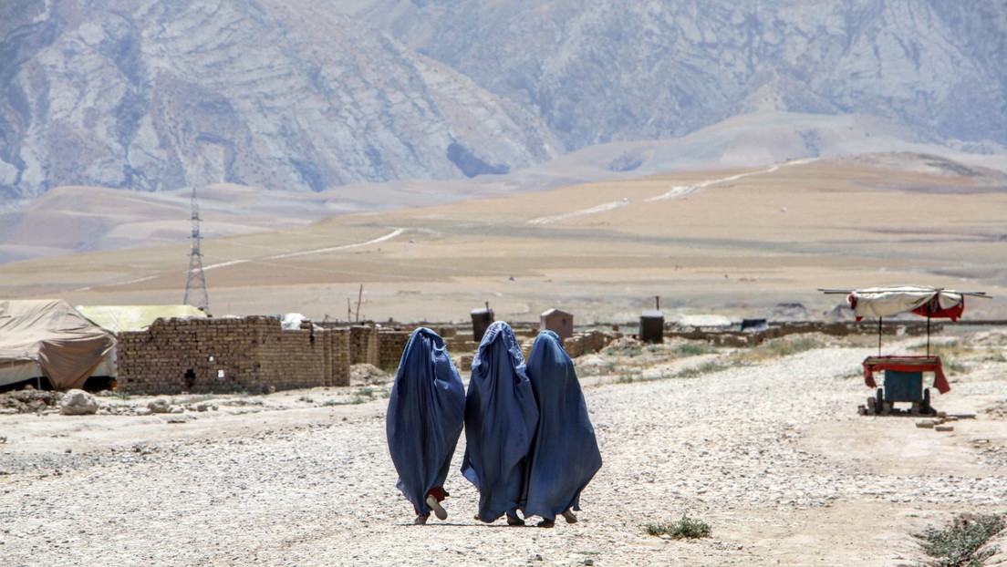 Afghanistan: Taliban verbieten Frauen längere Reisen ohne männliche Begleitung