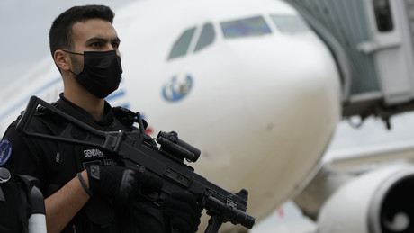 Nach Protesten gegen Impfpflicht: Frankreich schickt Militärpolizei auf Karibikinsel Martinique
