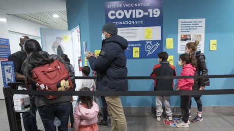 Kanada: Kinder erhalten Angebote, heimlich ins Impfzentrum zu fahren
