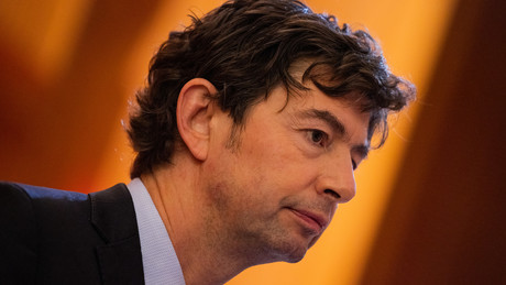 Christian Drosten spricht von "Wahrsagerei" und "immunologisch Naiven"