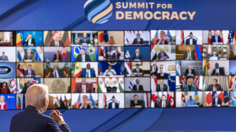 Peking: USA missbrauchen "Demokratie" als Massenvernichtungswaffe