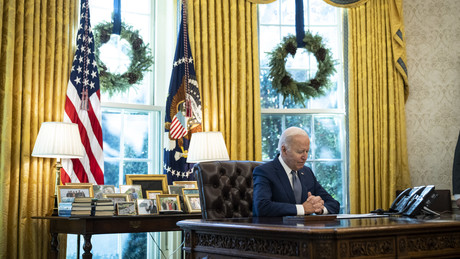 Medienkampagnen gegen drei "US-Widersacher": Will Präsident Biden drohende Kriege abwenden?