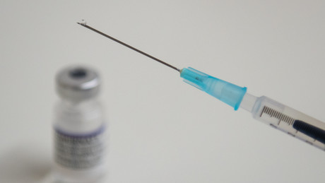 Gamaleja-Zentrum rät nach Pfizer-Empfehlung von COVID-19-Auffrischungsimpfung alle drei Monate ab