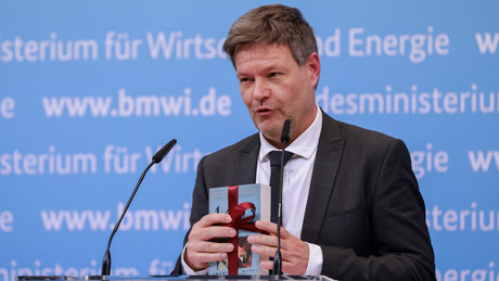 Wirtschaftsminister Habeck droht erneut Russland: "Keine Denkverbote" zu Nord Stream 2