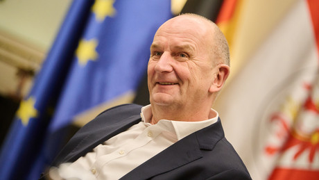 Woidke: Über mögliche Impfpflicht erst später entscheiden